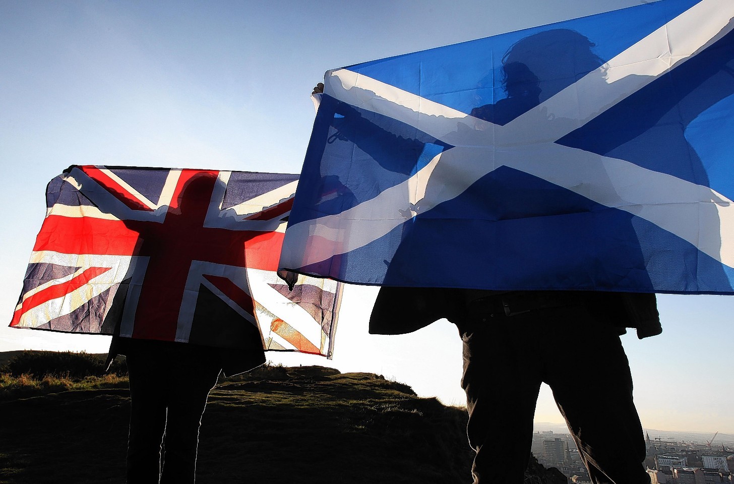 Campaigners on both sides in the independence referendum spent  almost £6.7million.