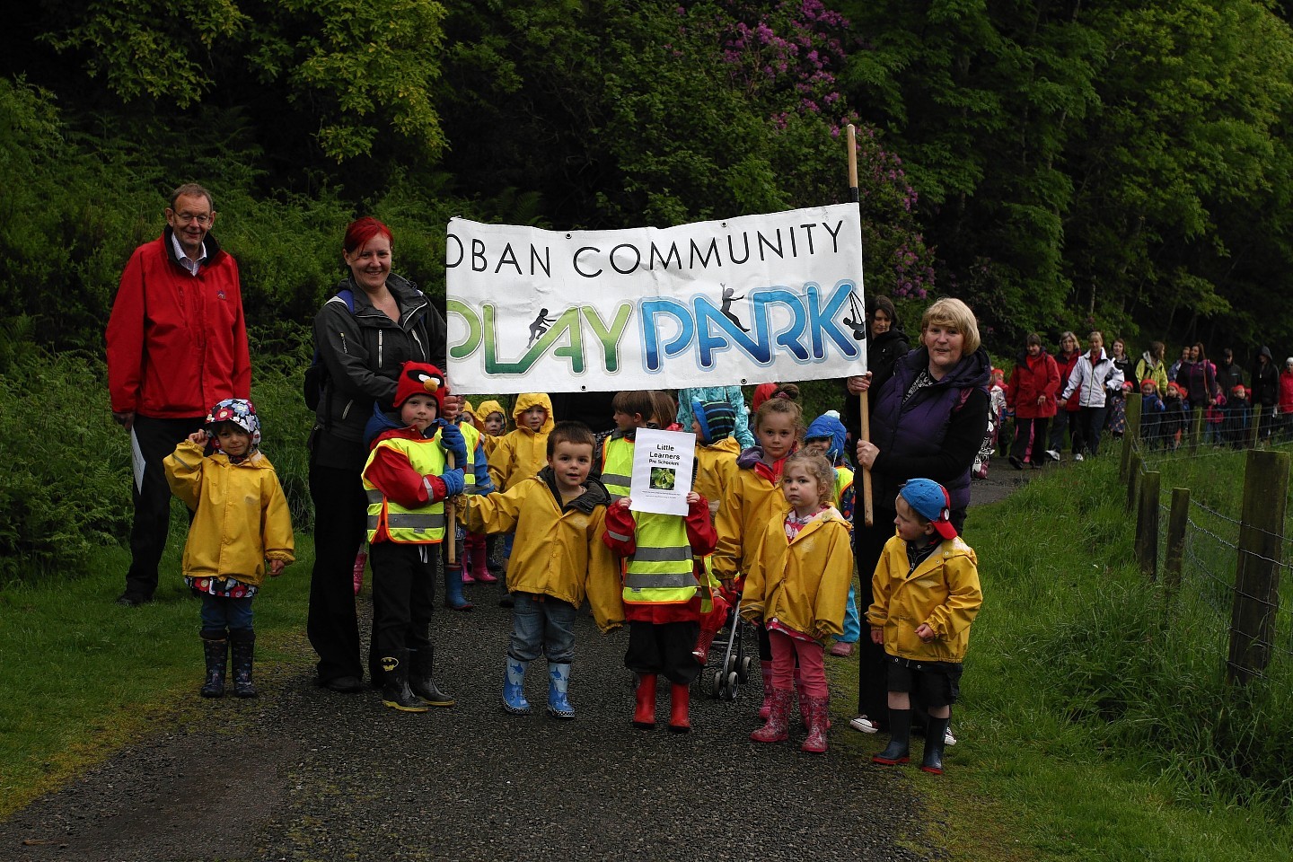 Oban toddlers took to the streets