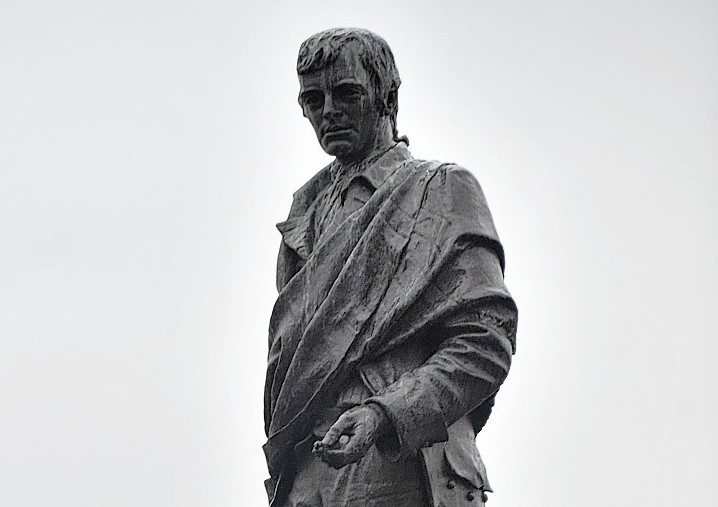 The Robert Burns statue in Aberdeen.