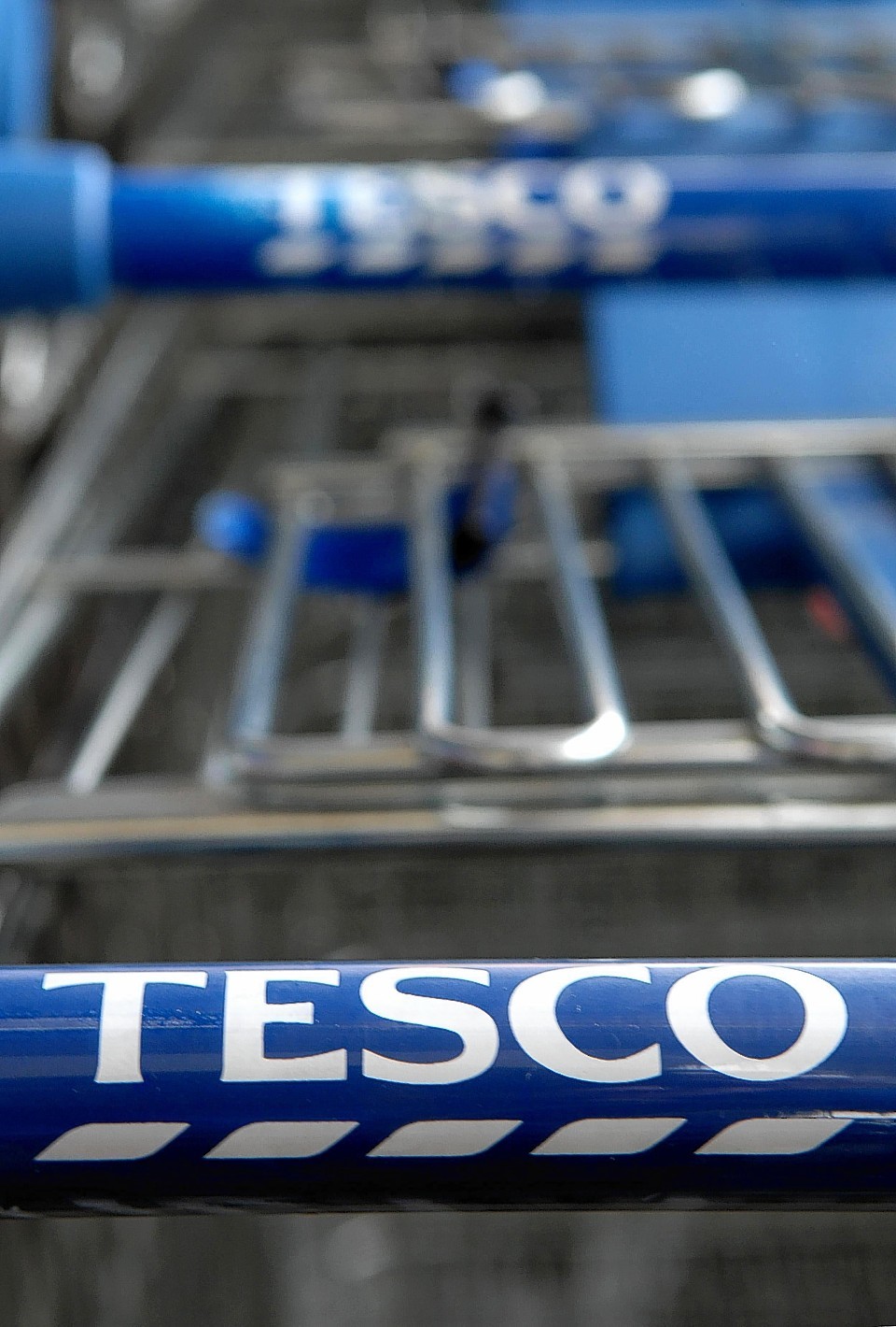 Tesco and other "big four" supermarkets are losing ground to Lidl and Aldi