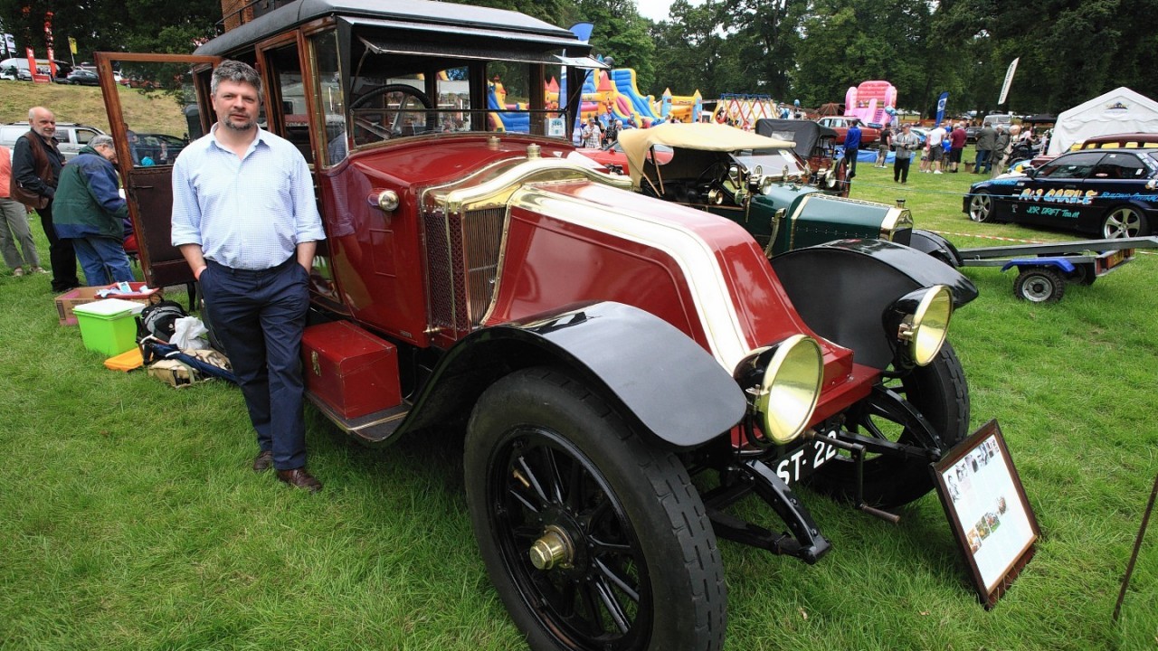 1914 Renault Towncar owned by the Rev Iain Murray, Isla Parishes