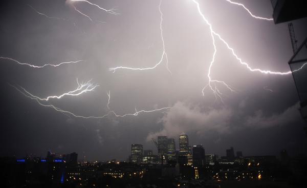 London, England. Credit: Holmen, Twitter, ‏@illestholmen