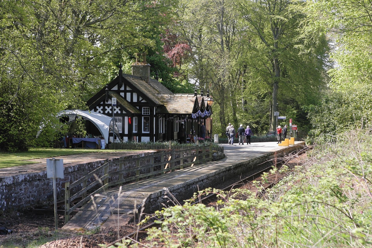 Dunrobin Castle station