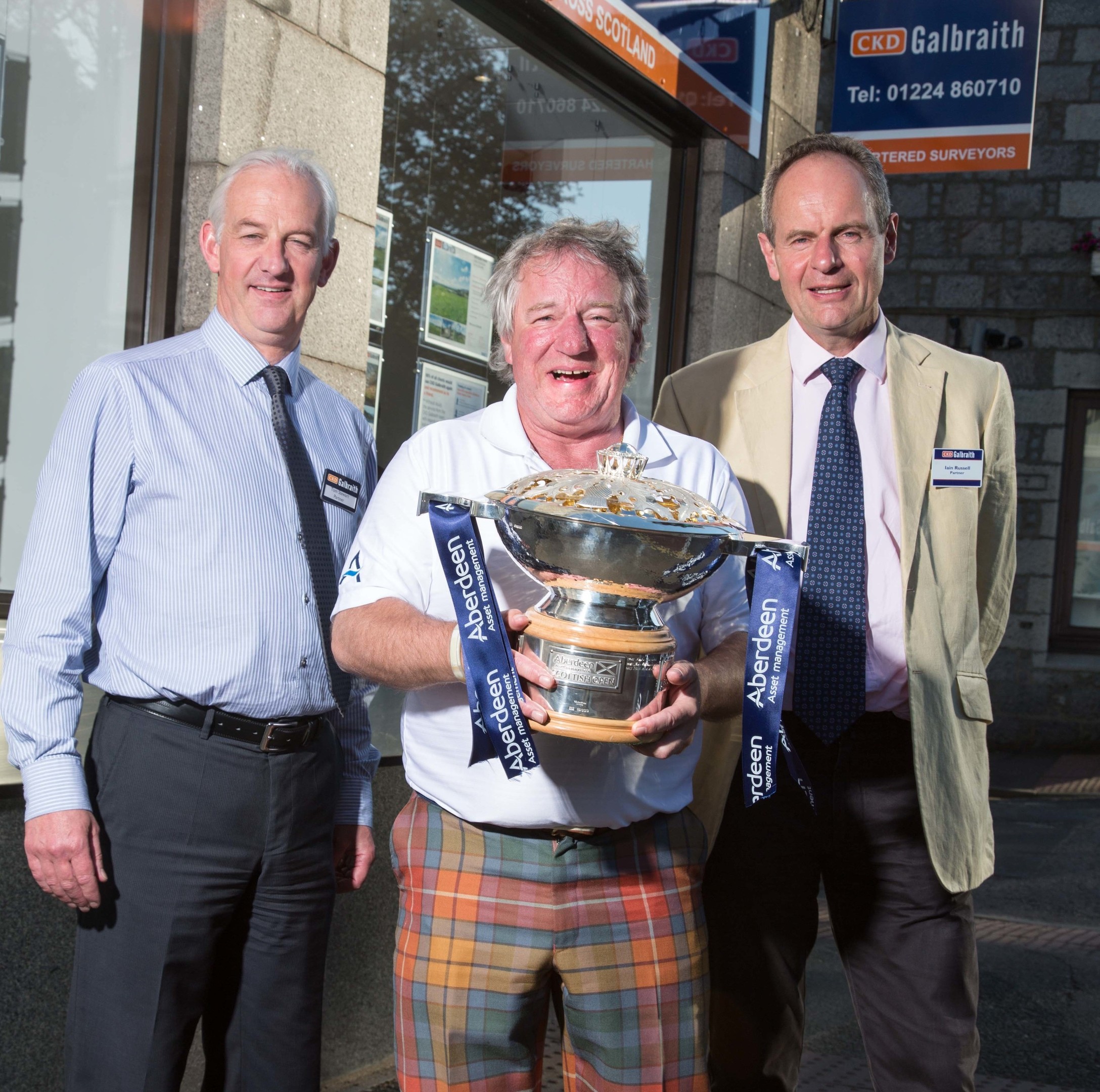 L-R: Partner Tom Stewart, Martin Gilbert, chief executive of Aberdeen Asset Management, and CKD Galbraith chairman Iain Russell.