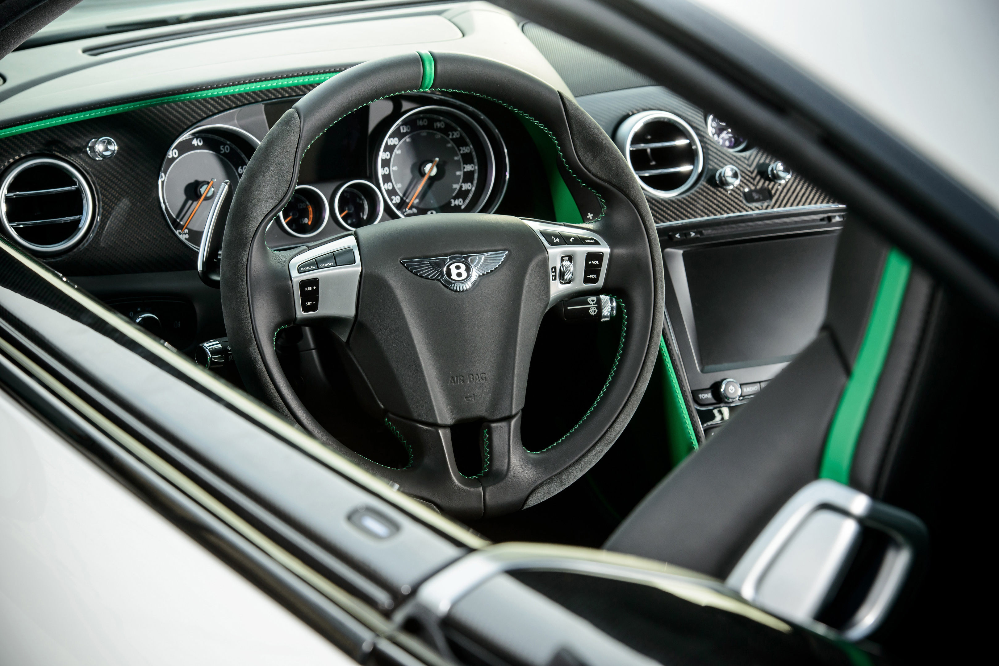 Bentley Continental GT3R Photograph: James Lipman // jameslipman.com