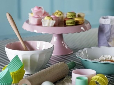 Cake stands, pastel range of ceramic cake stands, flan dishes and mixing bowls from Tesco,. 