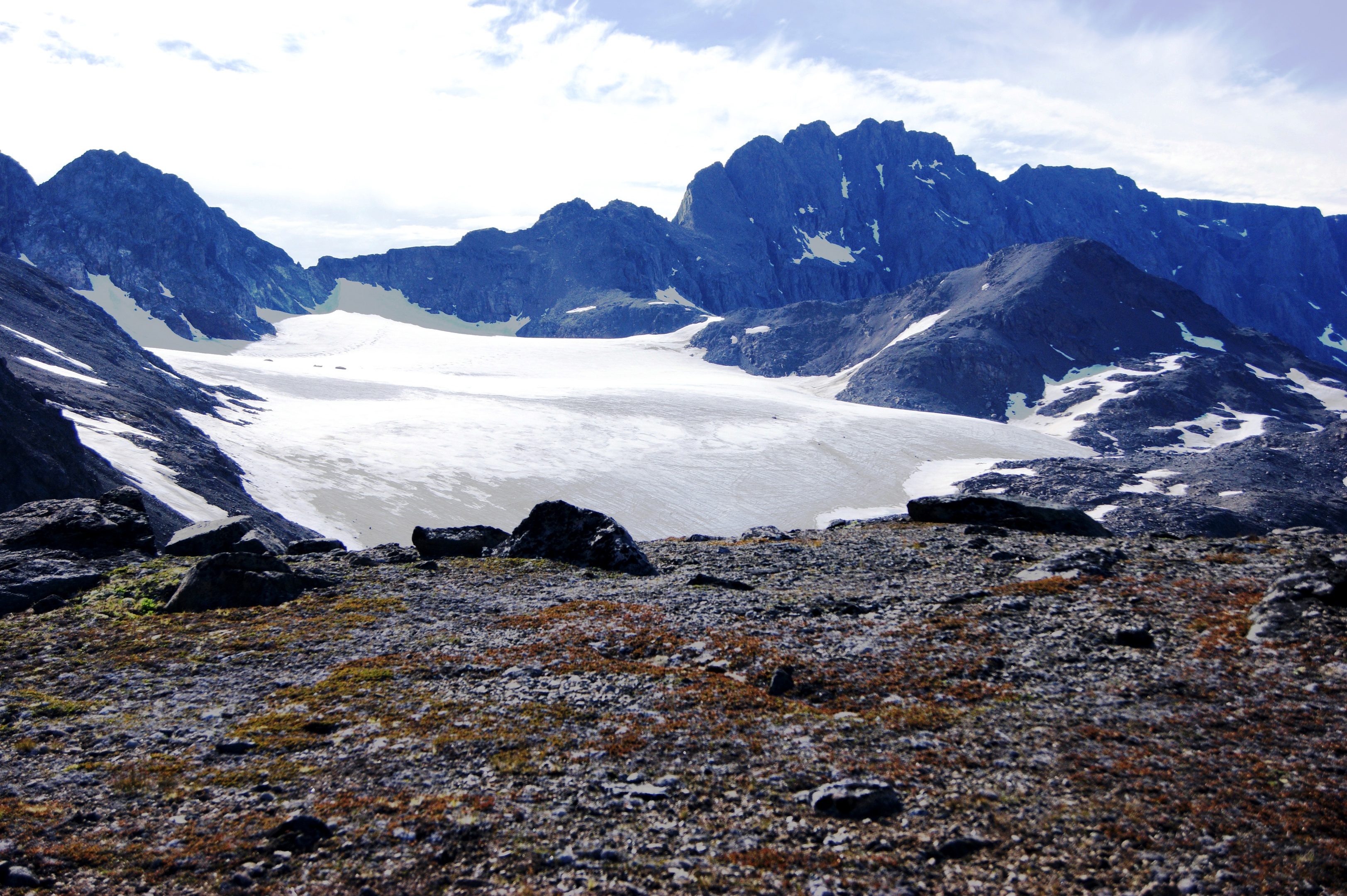 Experts from Aberdeen University have delved to the bottom of an Arctic