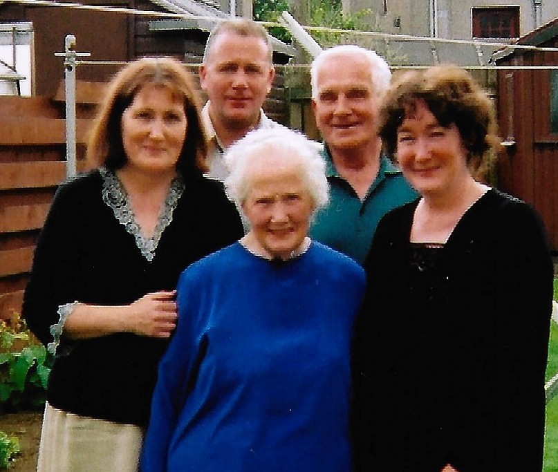 Gladys and Sandy Burr, with their three children Irene, Sandy Jnr and Sandra