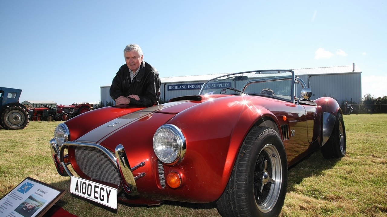 John Salmon with his replica Rover/Buick V8 AC Cobra 422