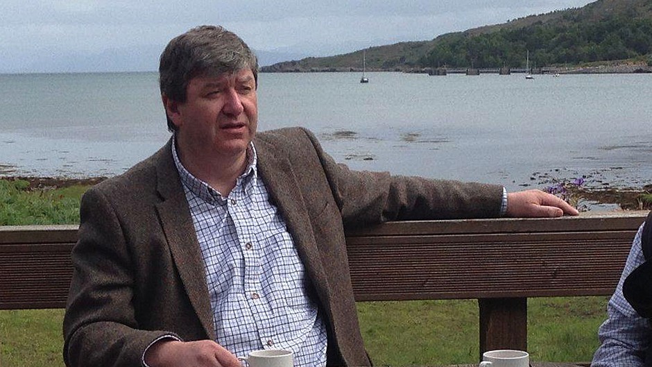 Scottish Secretary Alistair Carmichael has renewed calls for the national voting age to be lowered.