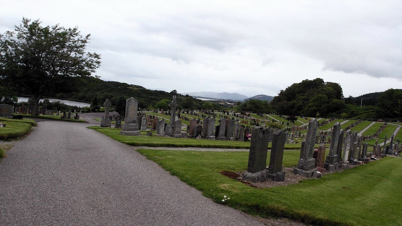 Doc macarthur will be laid to rest in Pennyfuir cemetery.