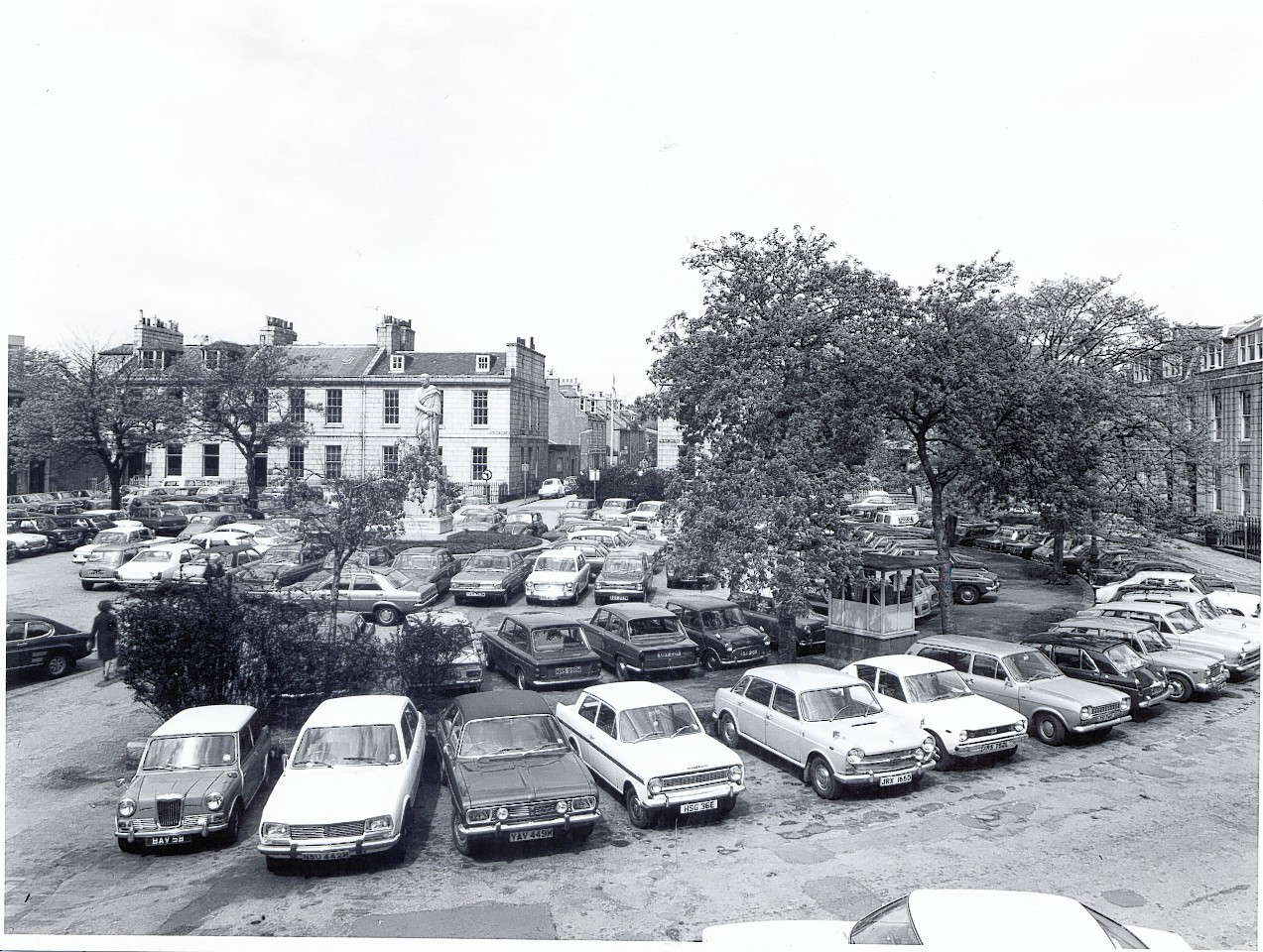 Old picture of Aberdeen's Golden Square