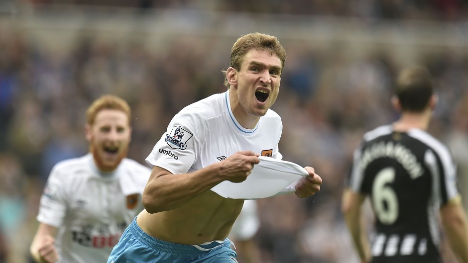 Nikica Jelavic is one of three players to join West Ham this morning