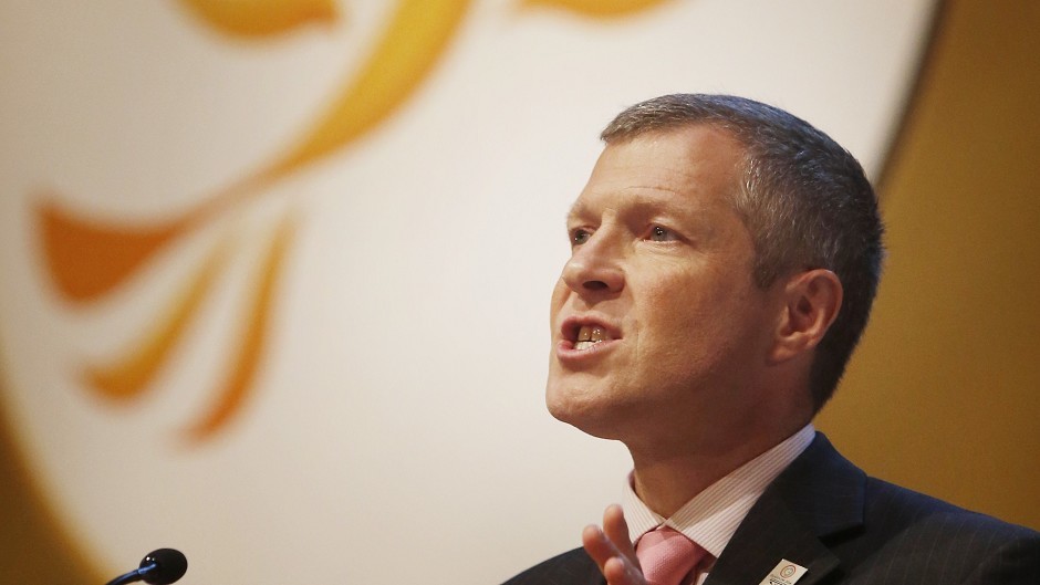 Scottish Lib Dem leader Willie Rennie will warn SNP not to try and use backdoor to gain independence.