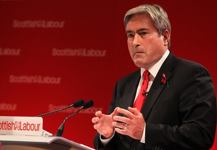 Acting Scottish Labour leader Iain Gray  accused the Scottish Government of failing to address the problem