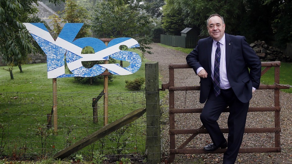 Alex Salmond outside his home in Strichen on referendum day
