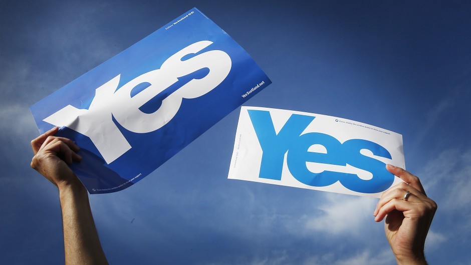 A horse representing Yes Scotland beat a Better Together rival at Musselburgh racecourse