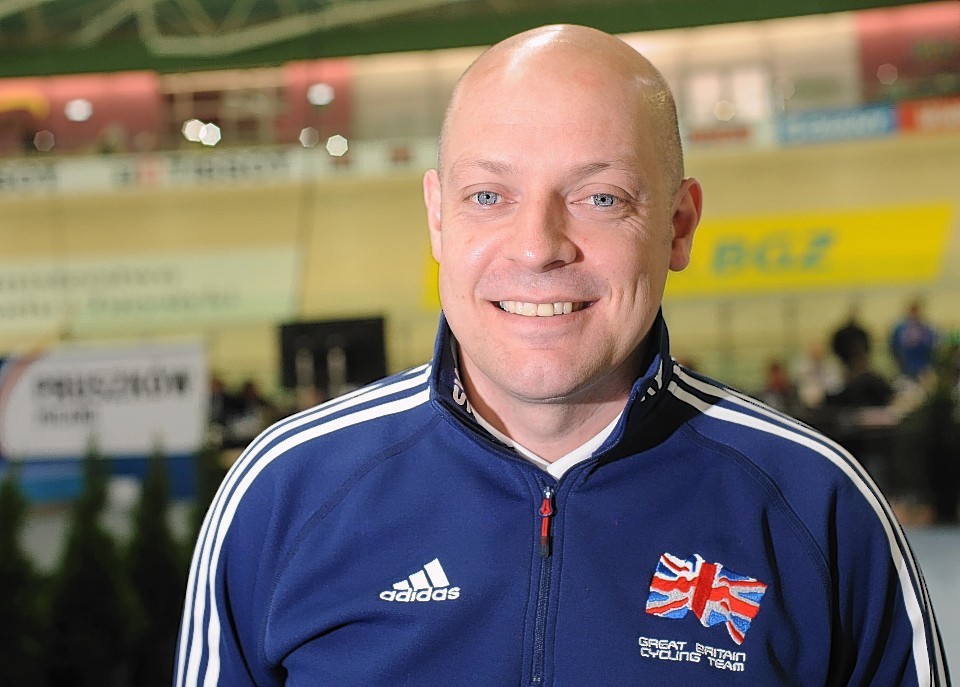 Man behind success of Britain's Olympic cycling team has urged voters to reject independence.