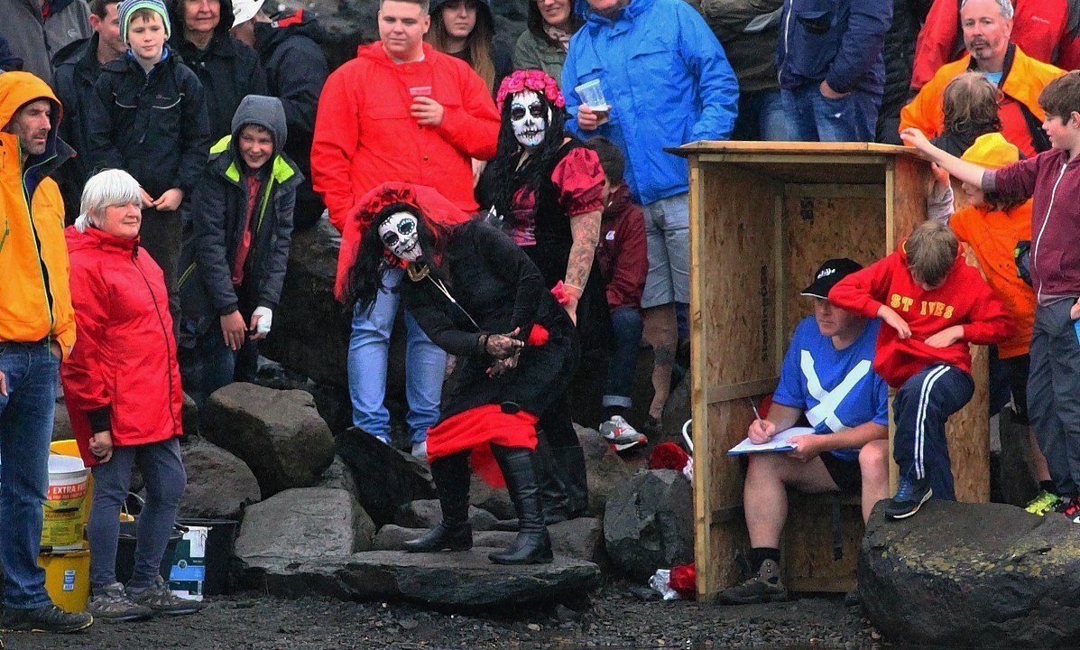 The world stone skimming Championships Easdale Island