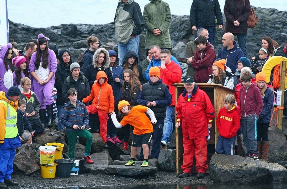 The world stone skimming Championships Easdale Island