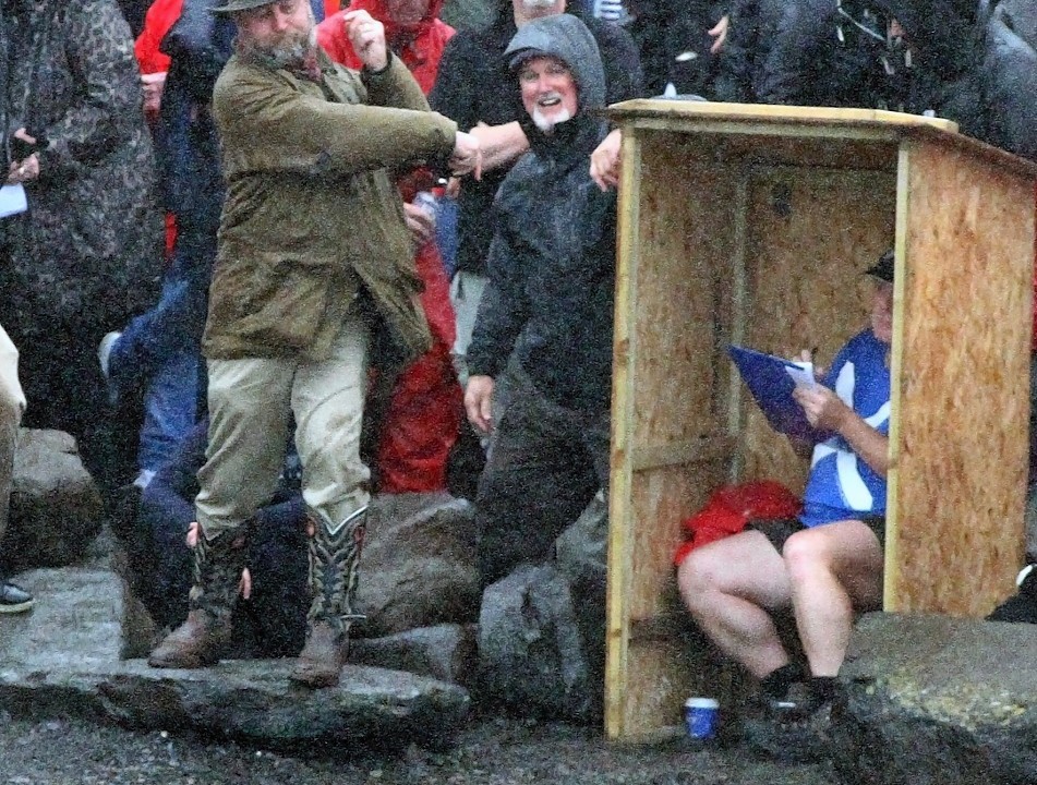 The world stone skimming Championships Easdale Island