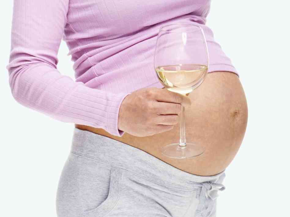Fresh warning over alcohol in pregnancy