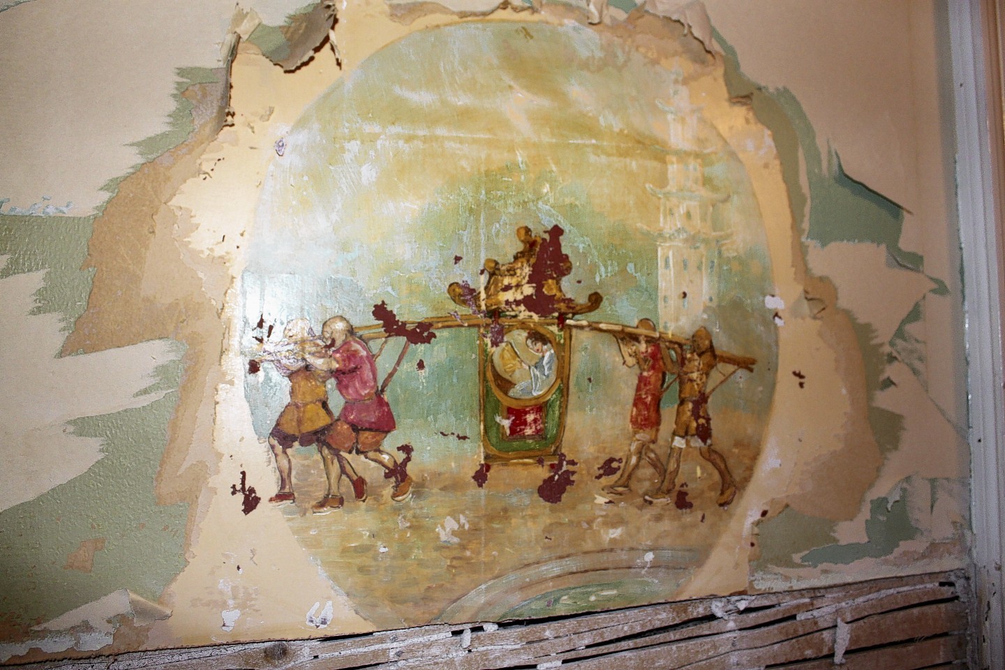 Dowan Hotel wall paintings