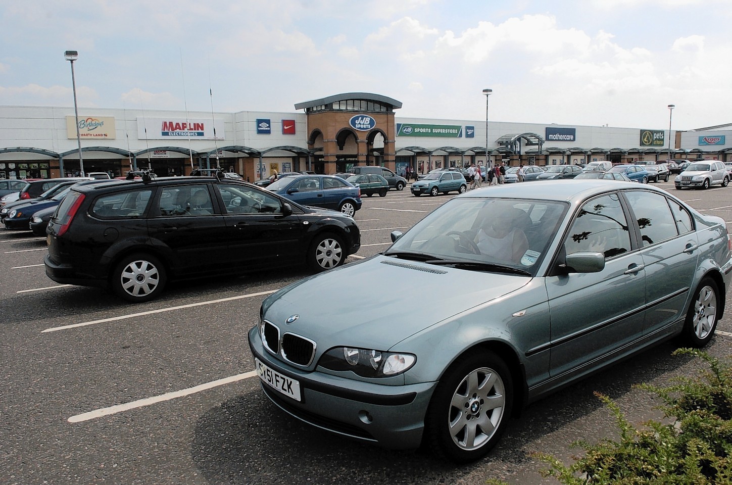 A petition is urging expansion at a city retail park