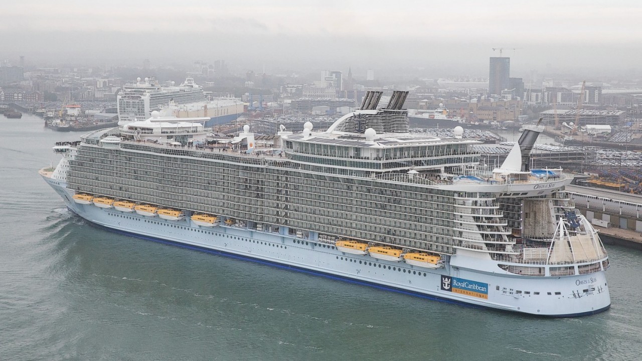 Oasis of the Seas arrives in  the UK for the first time