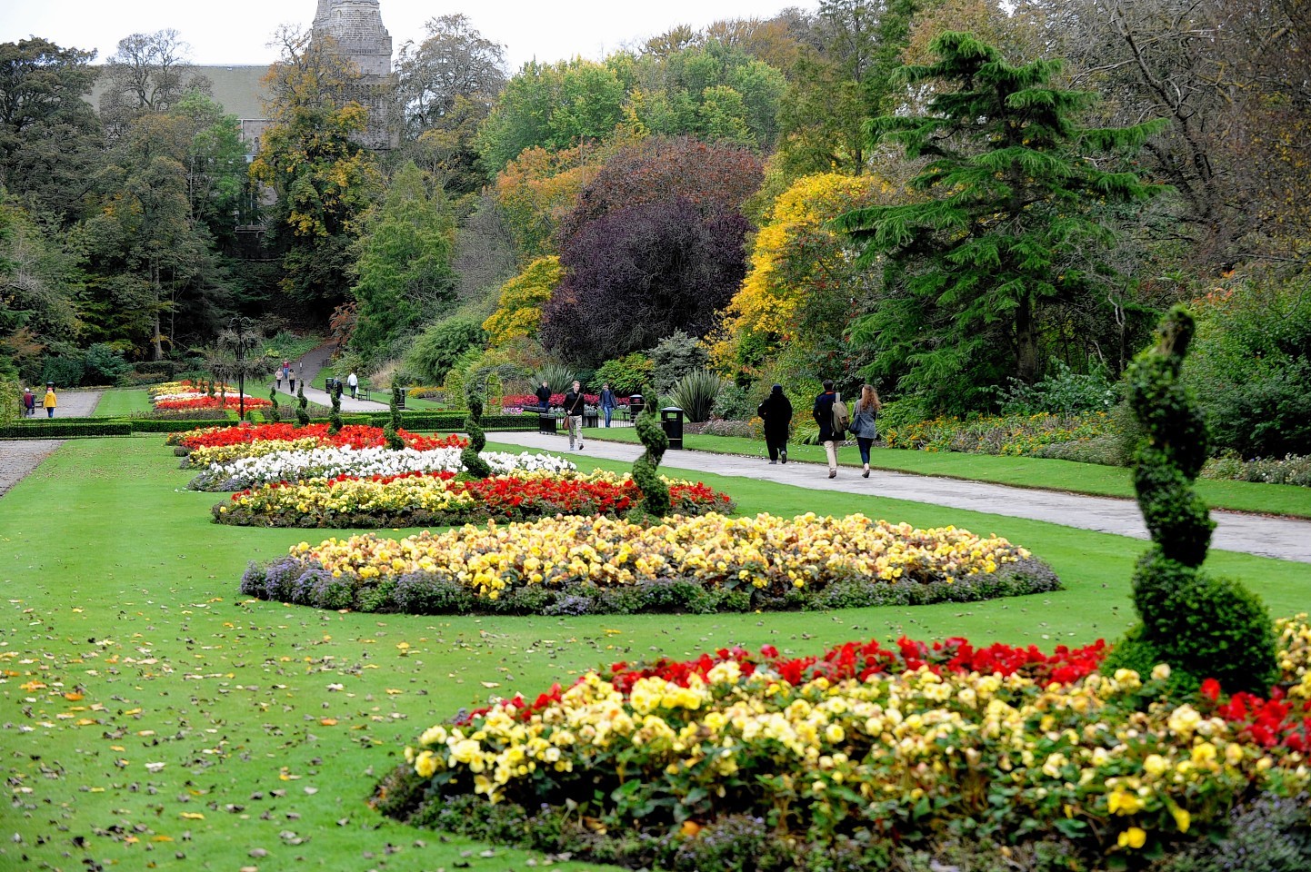 Aberdeen's parks and gardens bagged top prize at the Britain in Bloom in 2014