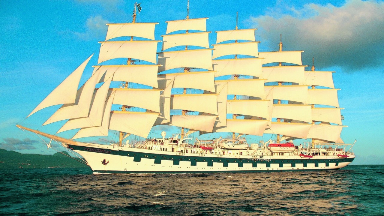 The Royal Clipper at sea