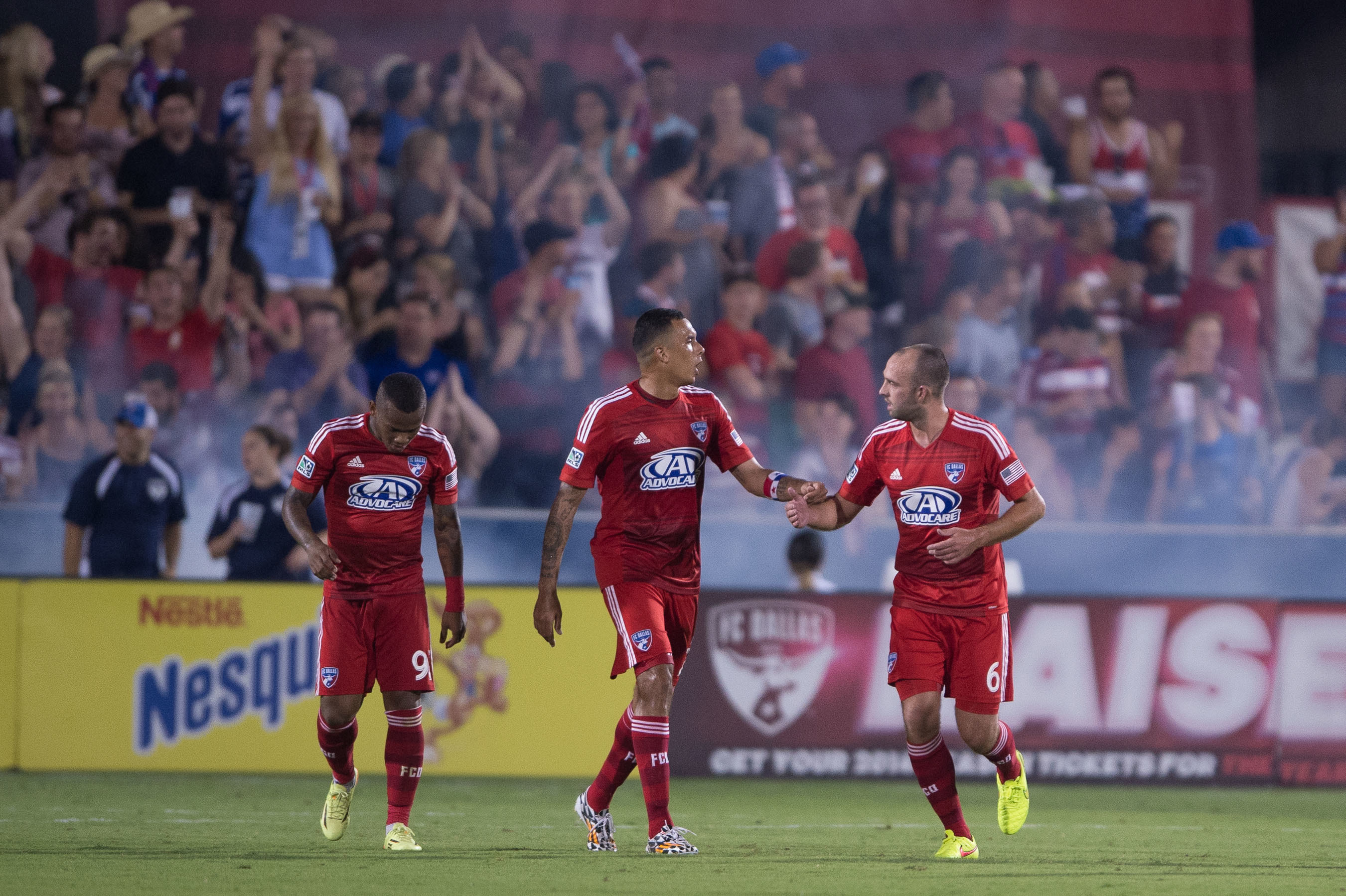 Moffat and his FC Dallas team mates against Philadelphia Union