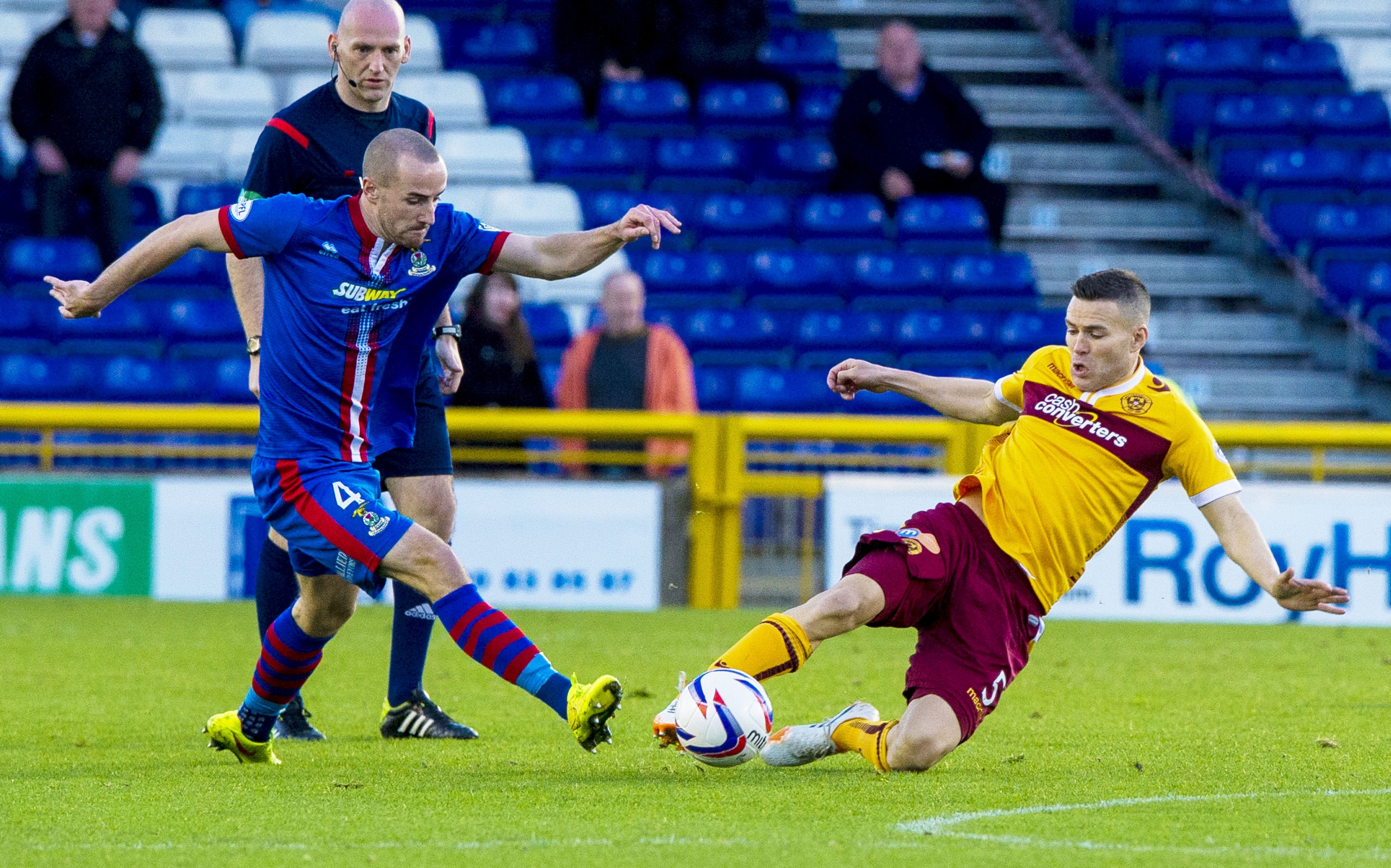 LIVE FROM THE GAME: Simon Ramsden challenges James Vincent