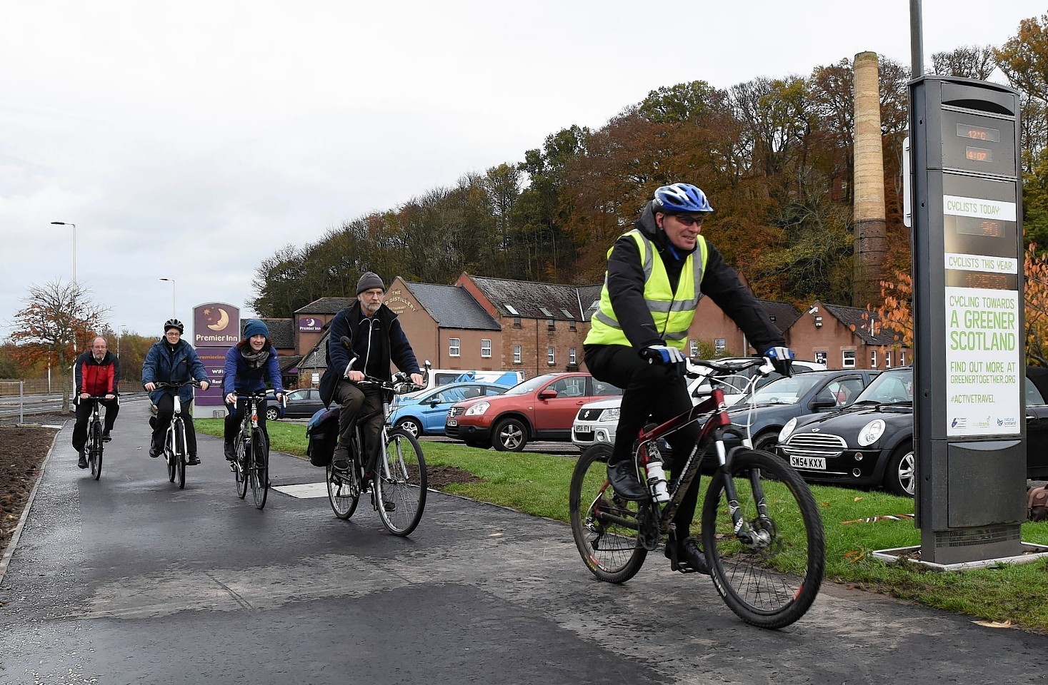 Cyclists on the Millburn Road cycle path