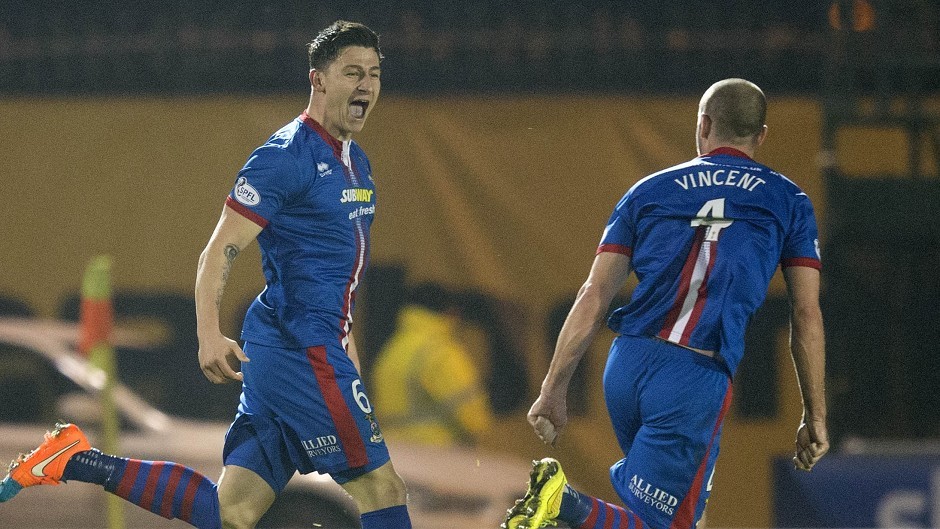 Josh Meekings has signed a new deal with Caley Thistle