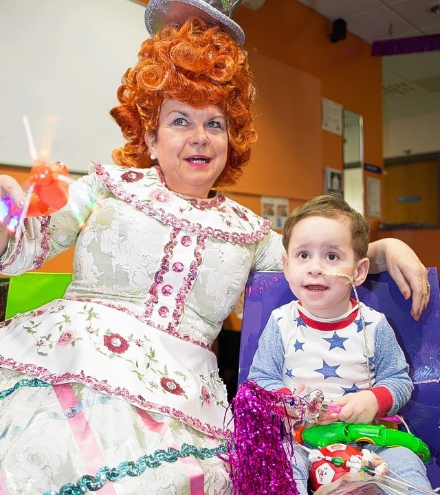 Panto stars visit Aberdeen sick kids hospital