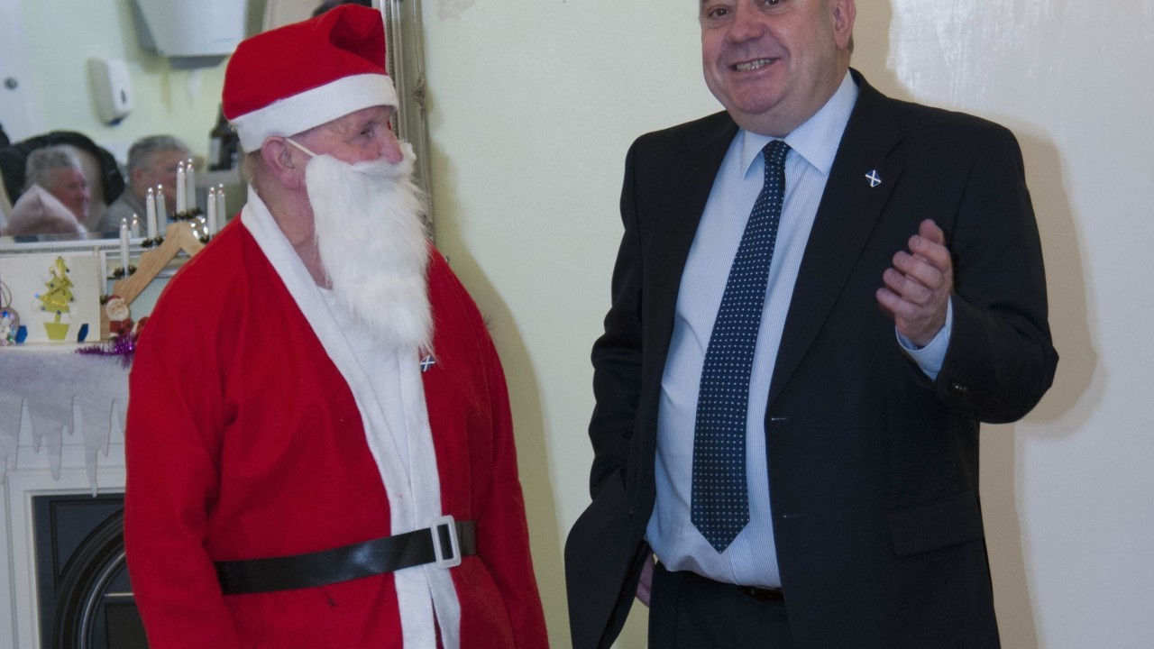 Alex Salmond tells Santa about the Sat Nav that he is hoping for