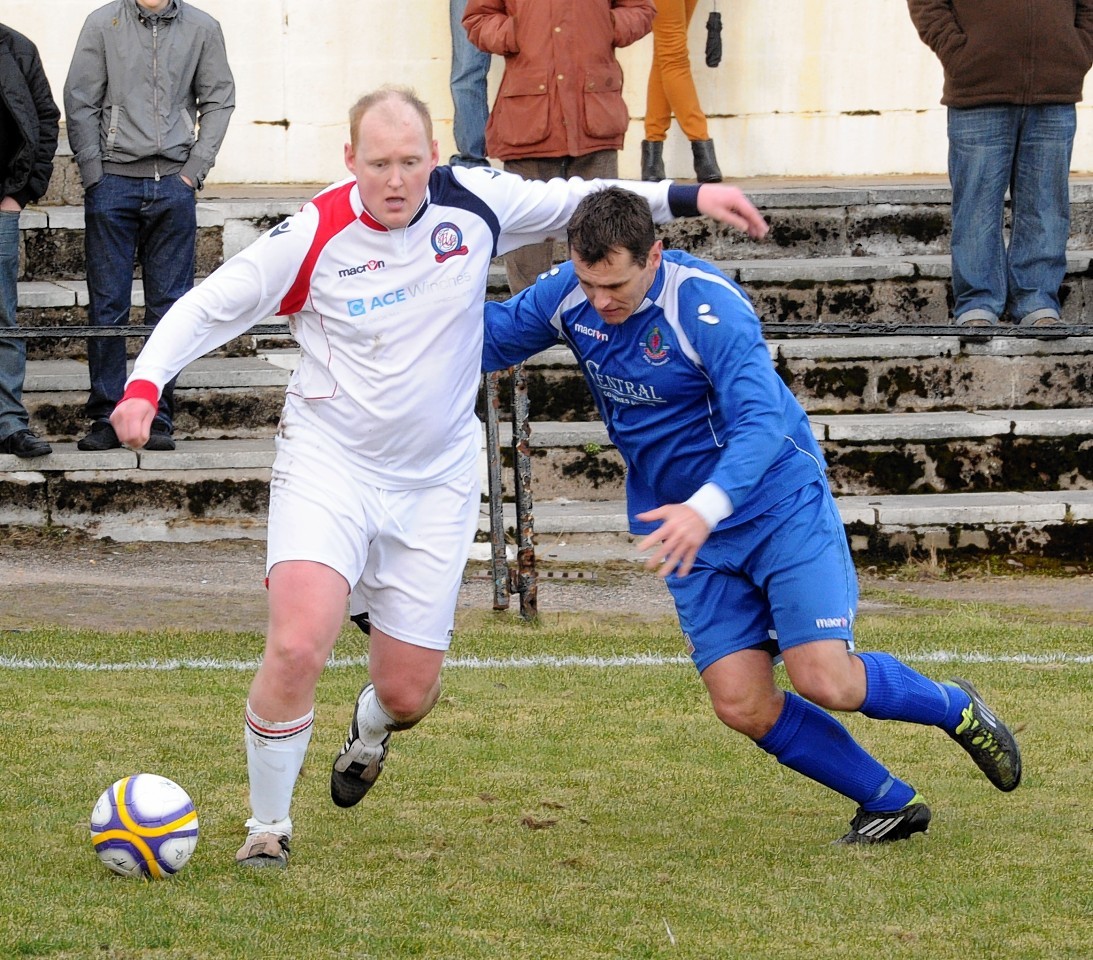 Mike McKenzie in action for Turriff