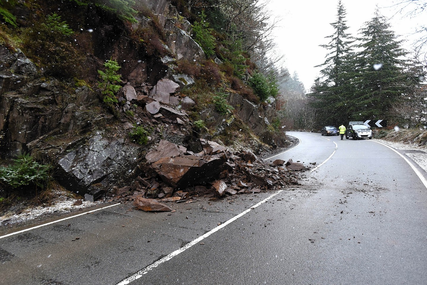 Boulders which fell on the A82 at a separate location  previously