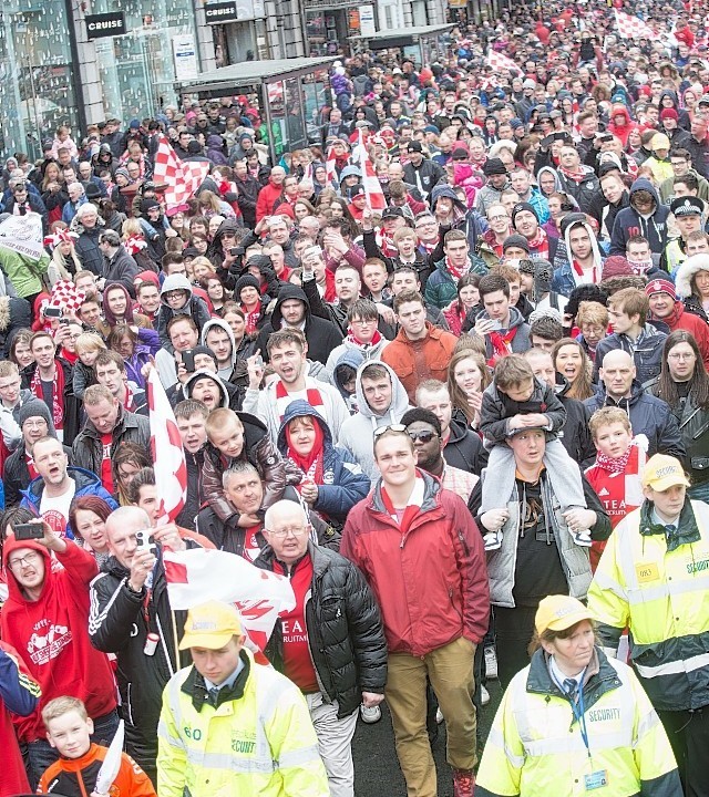Tens of thousands of fans turned out to celebrate last year's cup success