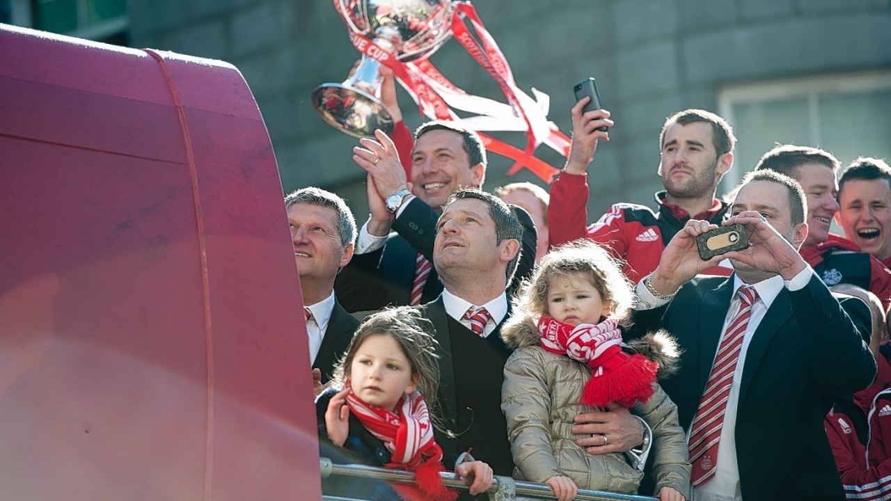 Tens of thousands of fans turned out to celebrate last year's cup success