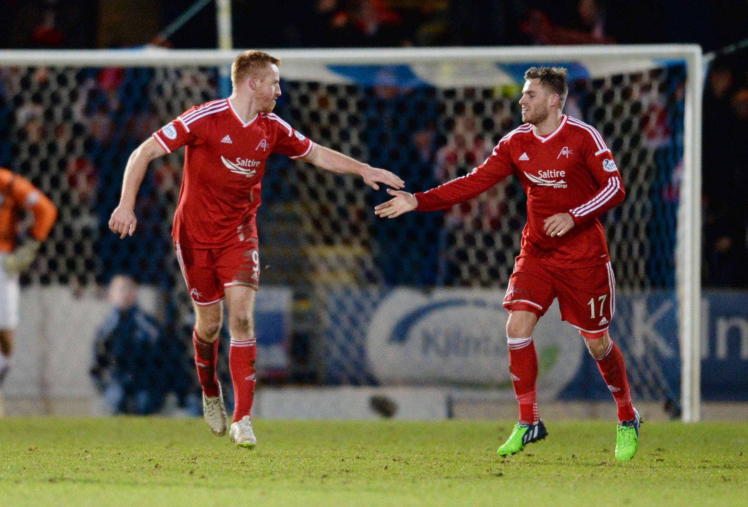 David Goodwillie congratulates Adam Rooney on his goal