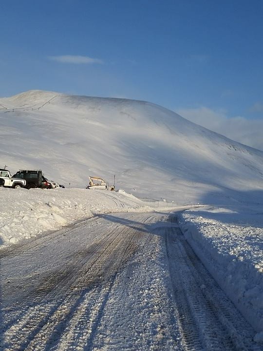 Glenshee this morning, covered in snow. Glenshee this morning. Courtesy of   Findlay at Glenshee Ski Centre.