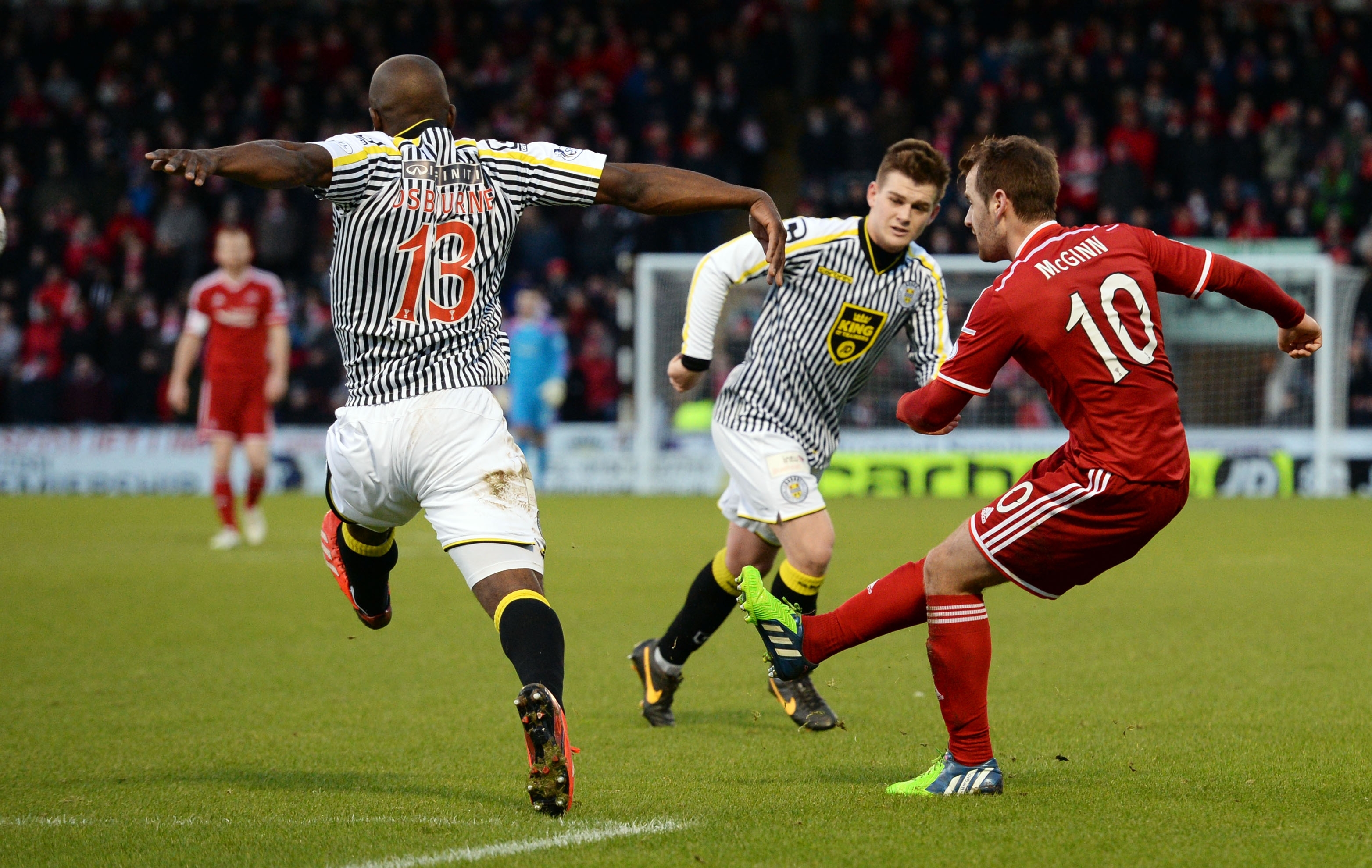 Niall McGinn may have been trying to find Adam Rooney's head but instead he found the back of the net with this cross 