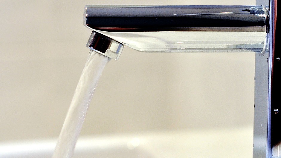 Running tap as Scottish Water issue warning to Benbecula and South Uist residents.