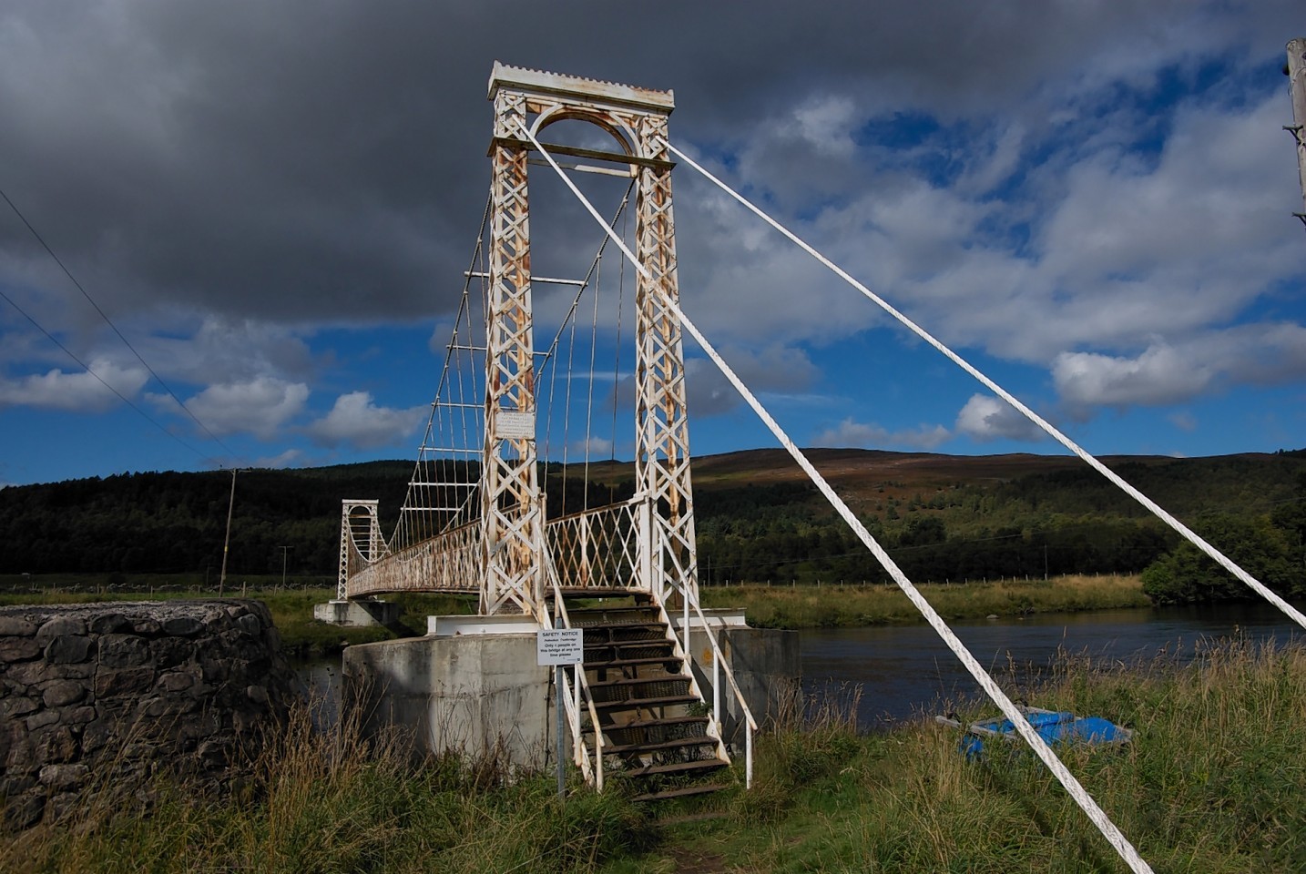 Polhollick Suspension Bridge, Ballater