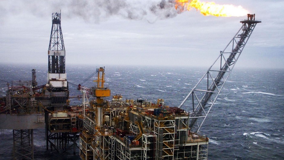 Falling oil revenues would hit finances if Scotland becomes fiscally autonomous.