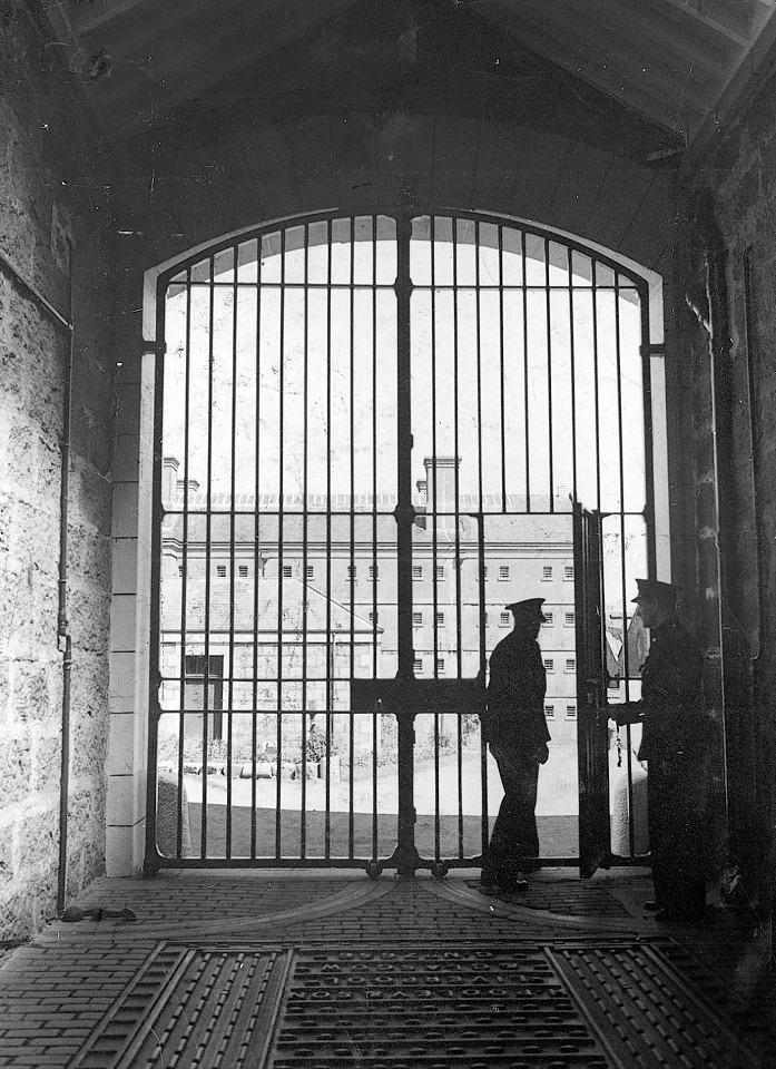 A view from the prison gates in 1952
