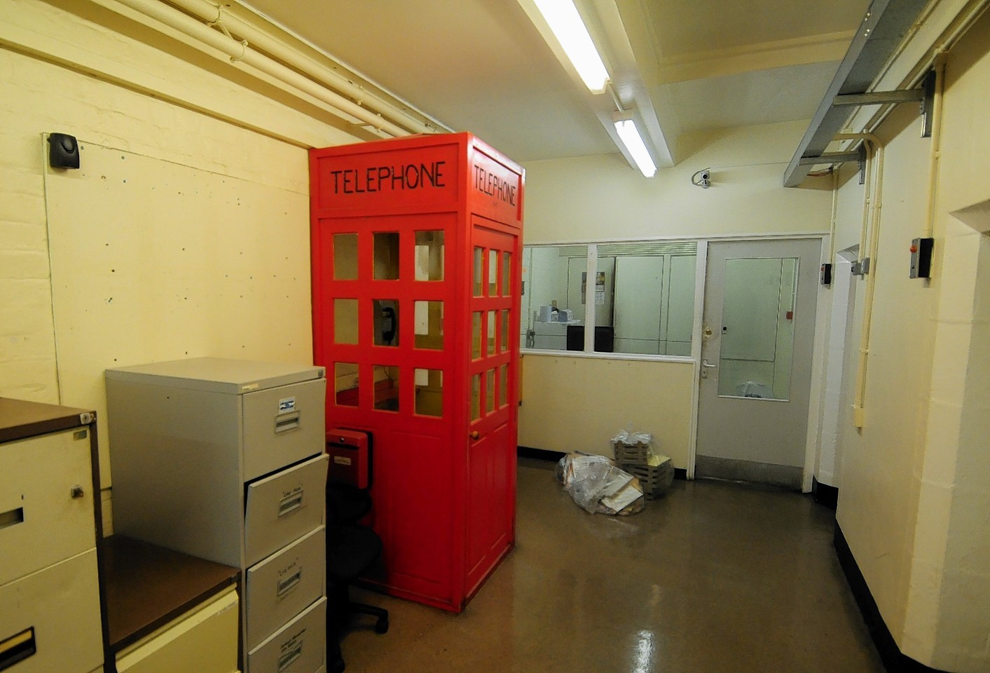 Disused phone booth 