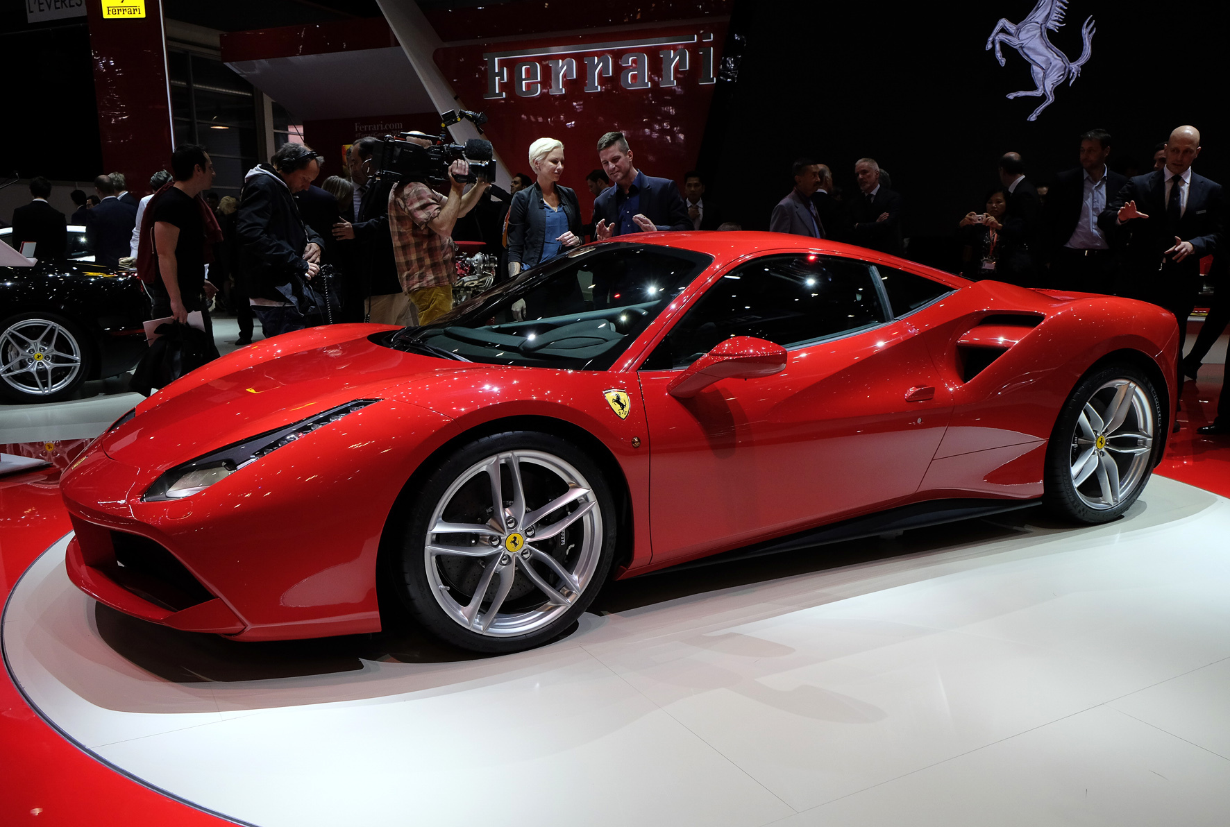 2015 Geneva Motor Show: Ferrari 488 GTB